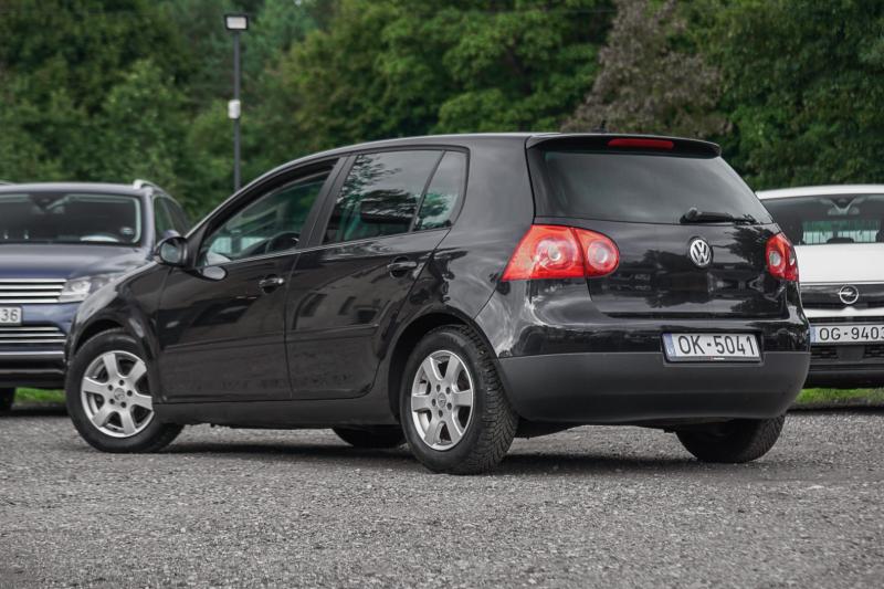 Volkswagen - Golf 5 - pic3