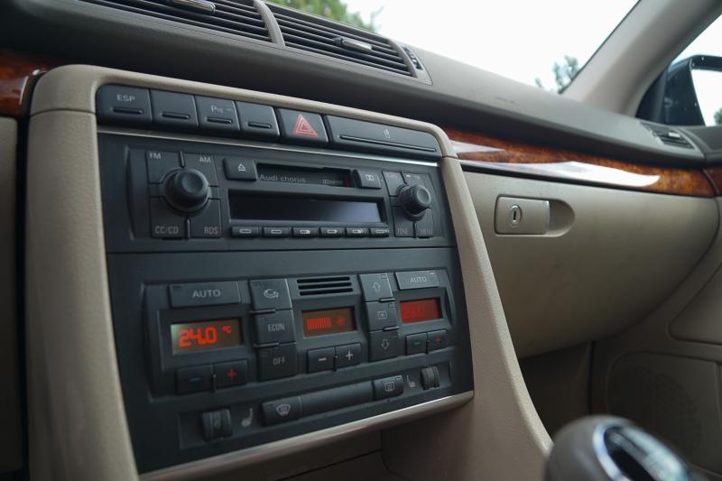 Audi - A4 - pic15