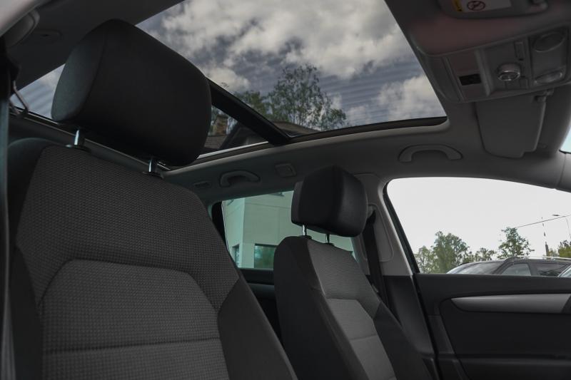 Volkswagen - Passat (B7) - pic6