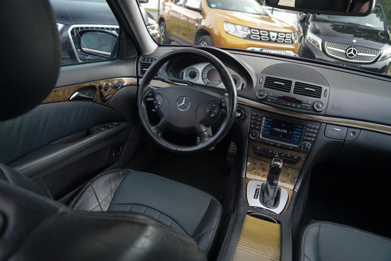 Mercedes - E55 AMG - pic8