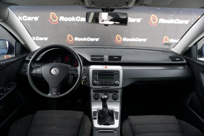 Volkswagen - Passat (B6) - pic8