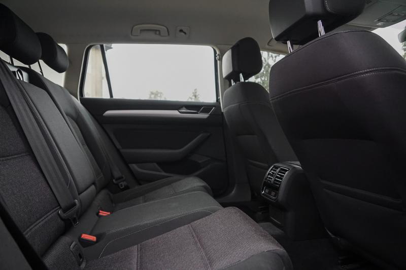 Volkswagen - Passat (B8) - pic18