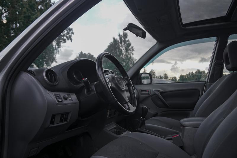 Toyota - RAV 4 - pic10