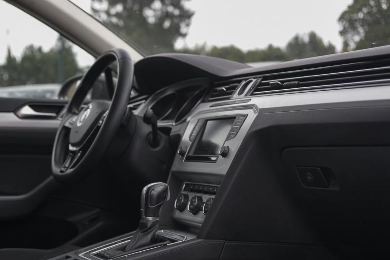 Volkswagen - Passat (B8) - pic6