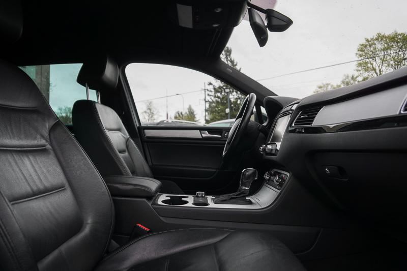Volkswagen - Touareg - pic6