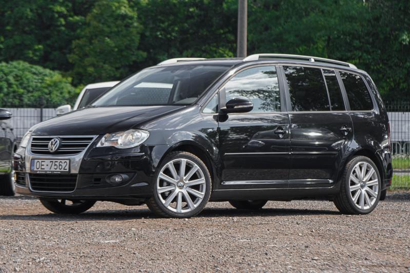 Volkswagen - Touran - pic1