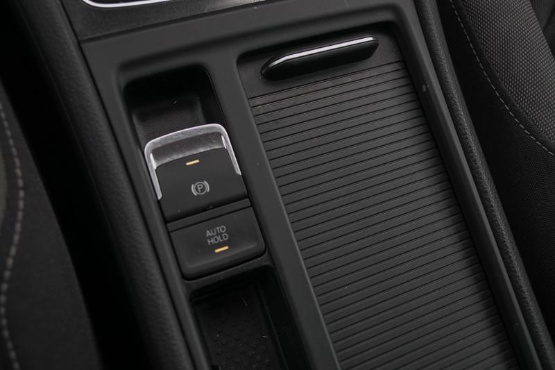 Volkswagen - Golf 7 - pic21
