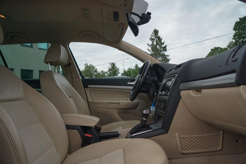 Skoda - Octavia - pic5