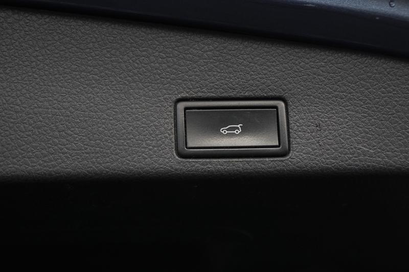 Volkswagen - Touareg - pic30