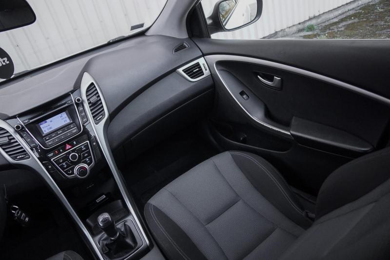 Hyundai - i30 - pic10