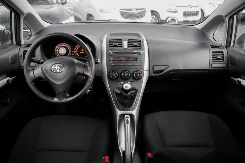 Toyota - Auris - pic7