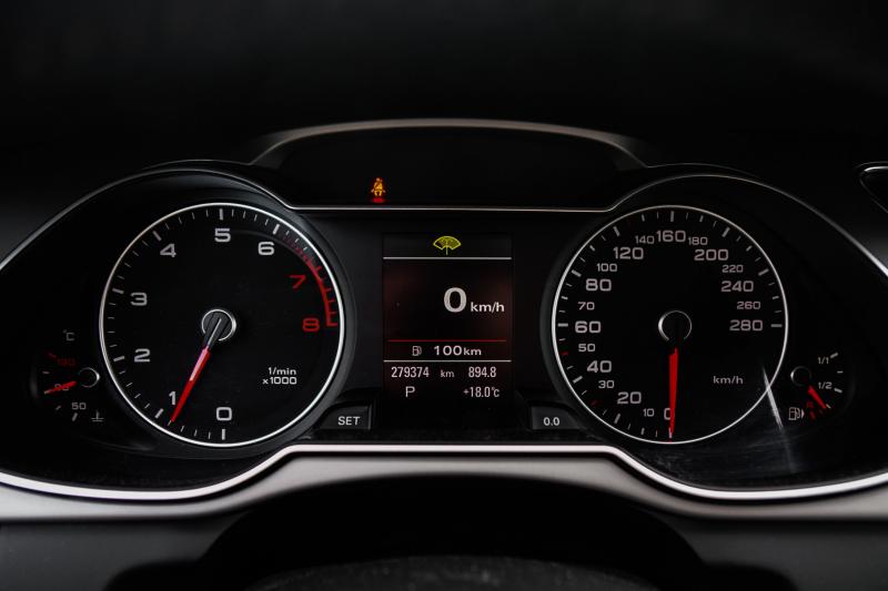 Audi - A4 - pic14