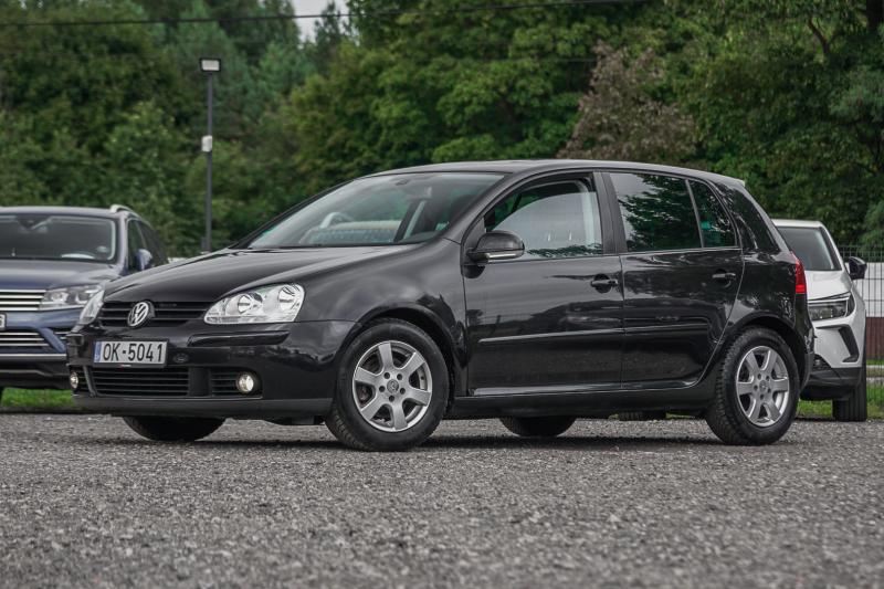 Volkswagen - Golf 5 - pic1