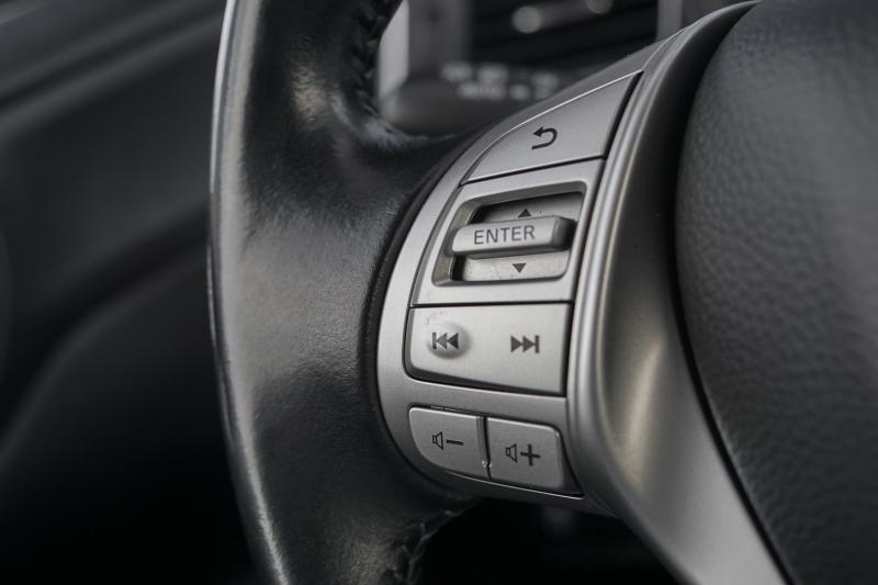 Nissan - Pulsar - pic14