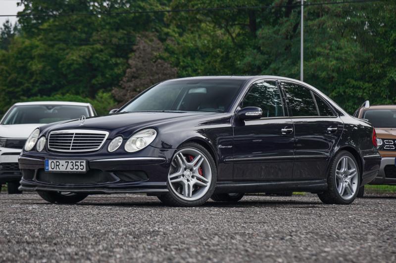 Mercedes - E55 AMG - pic1