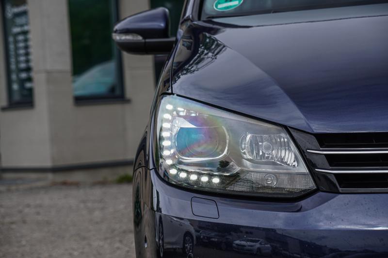 Volkswagen - Touran - pic5