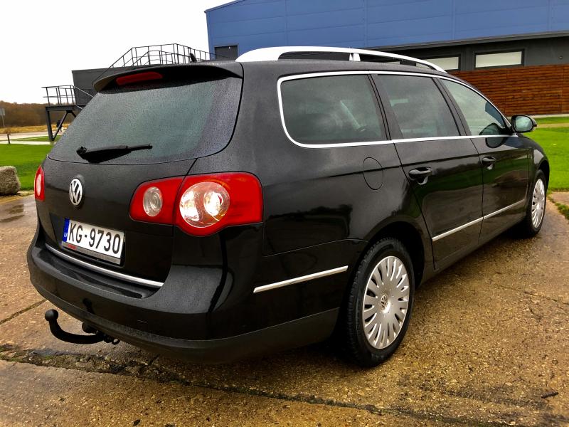 Volkswagen - Passat (B6) - pic4