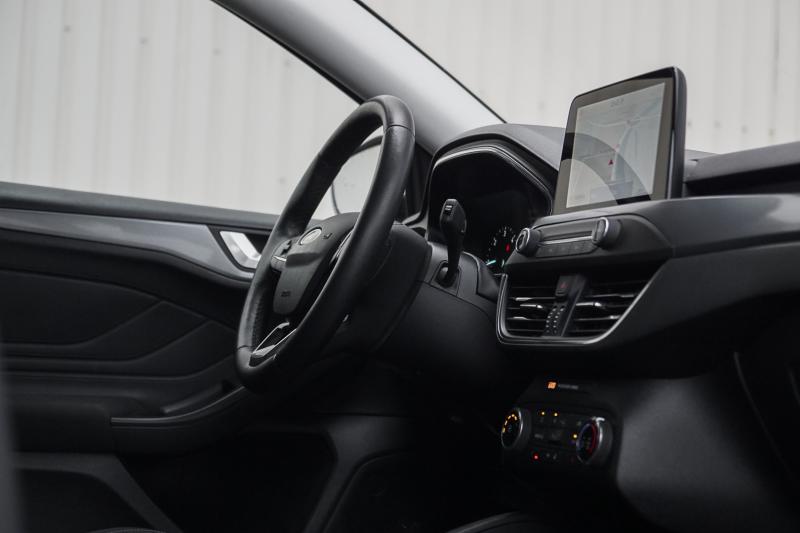Ford - Focus - pic8