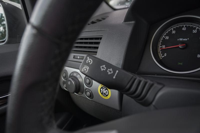 Opel - Astra - pic12