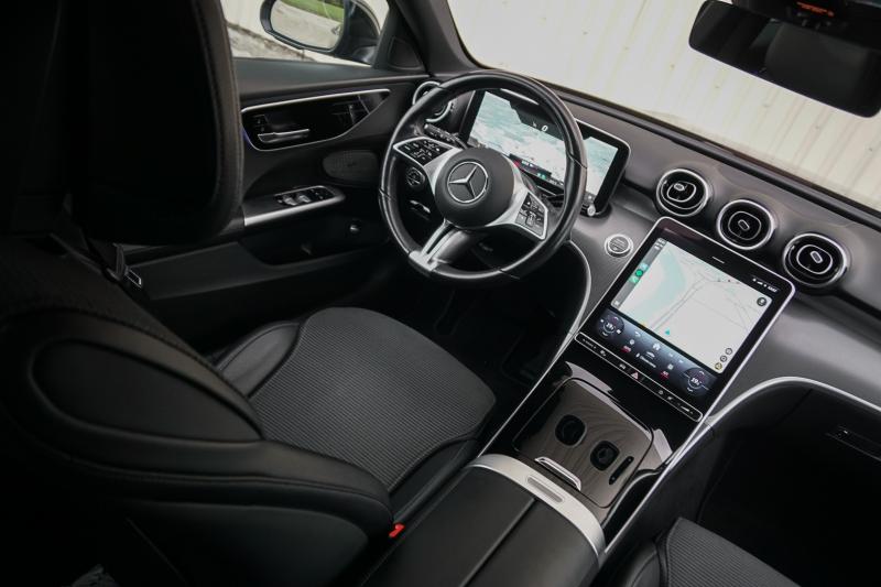 Mercedes - C200 - pic10