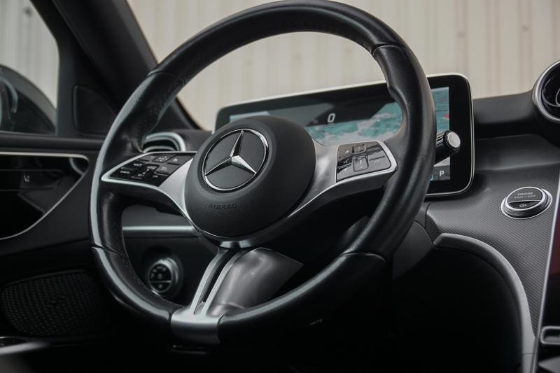 Mercedes - C200 - pic13