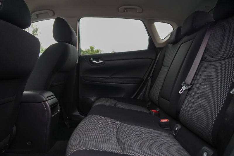 Nissan - Pulsar - pic21