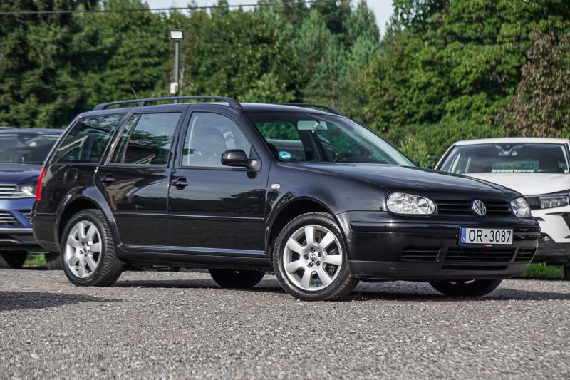 Volkswagen - Golf 4 - pic2