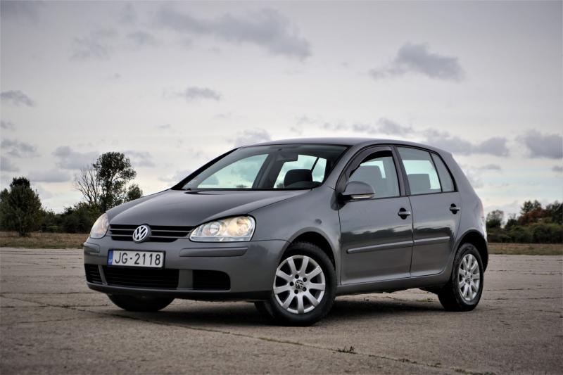 Volkswagen - Golf 5 - pic1
