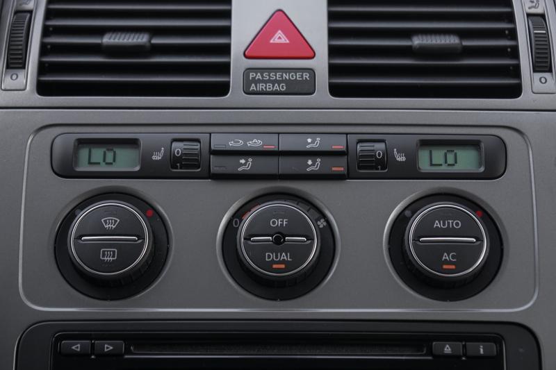 Volkswagen - Touran - pic16