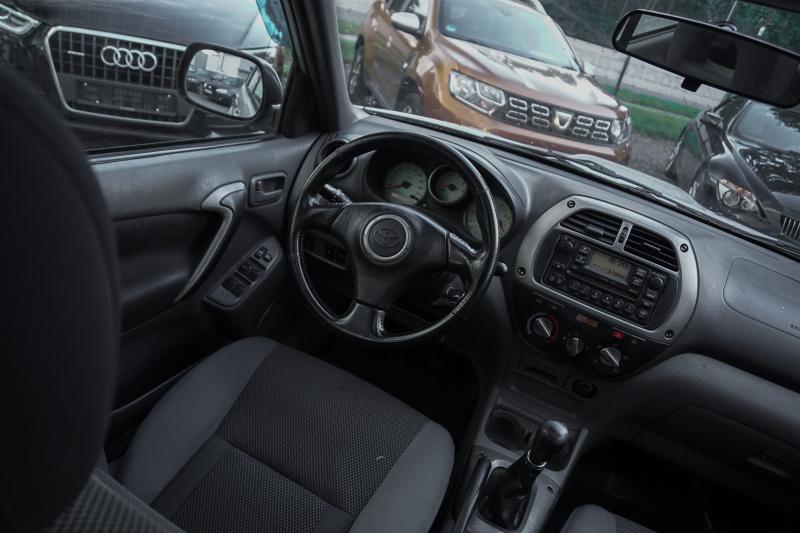 Toyota - RAV 4 - pic7