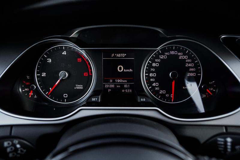 Audi - A4 - pic12