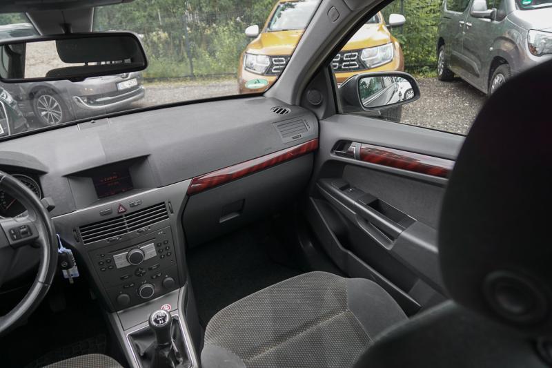 Opel - Astra - pic9