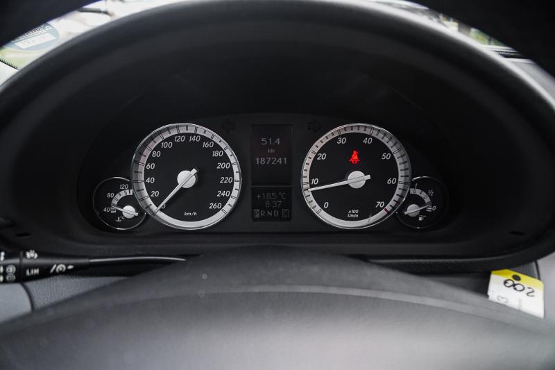 Mercedes - C180 - pic15