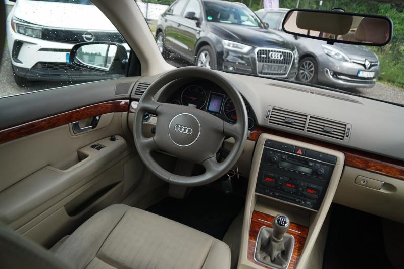 Audi - A4 - pic9