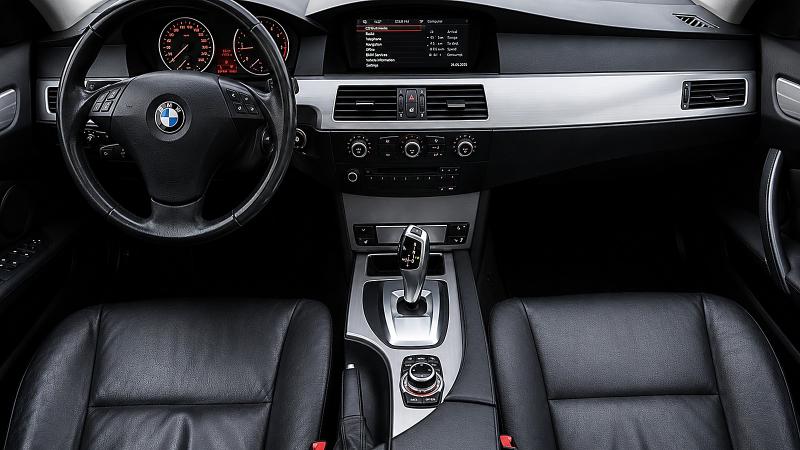 BMW - 525 - pic7