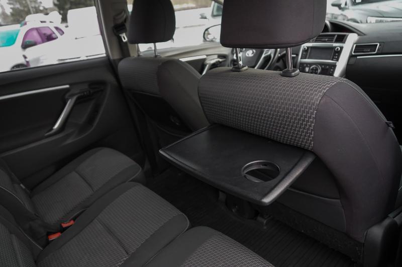 Toyota - Verso - pic19