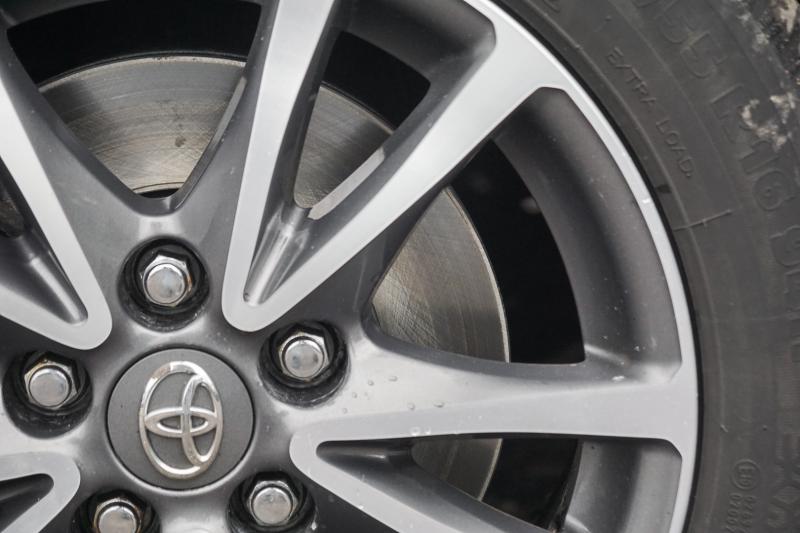 Toyota - Verso - pic23