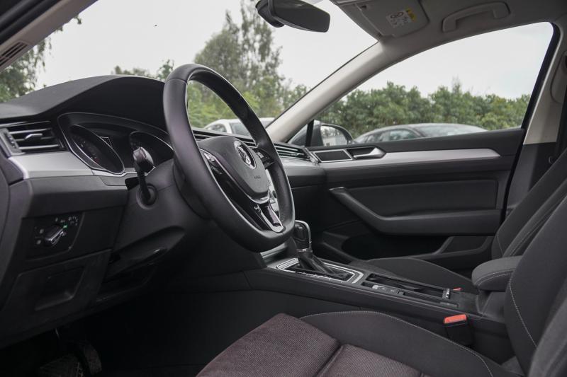 Volkswagen - Passat (B8) - pic17