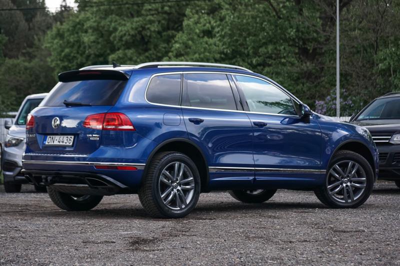 Volkswagen - Touareg - pic4
