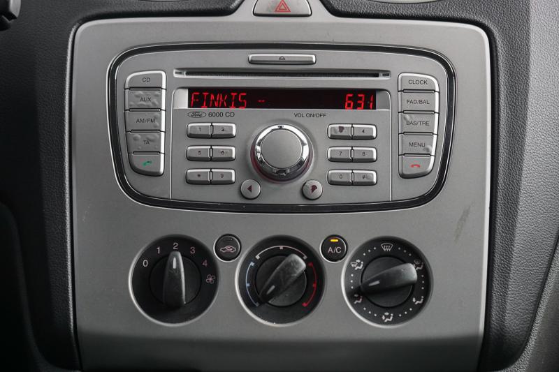 Ford - Focus - pic10