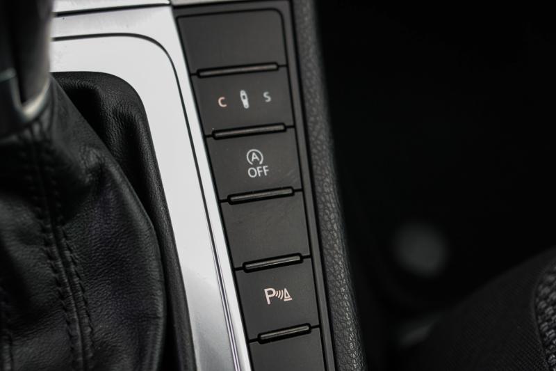 Volkswagen - Passat (B7) - pic18
