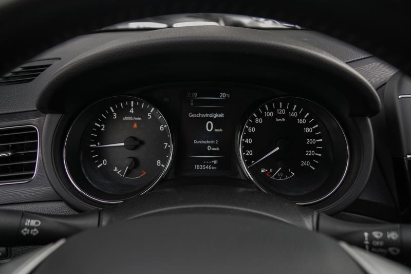 Nissan - Pulsar - pic13