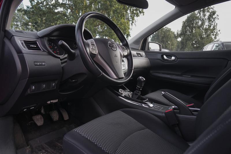 Nissan - Pulsar - pic10