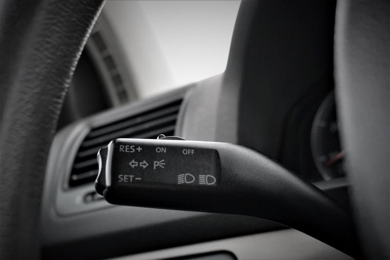 Volkswagen - Golf 5 - pic11