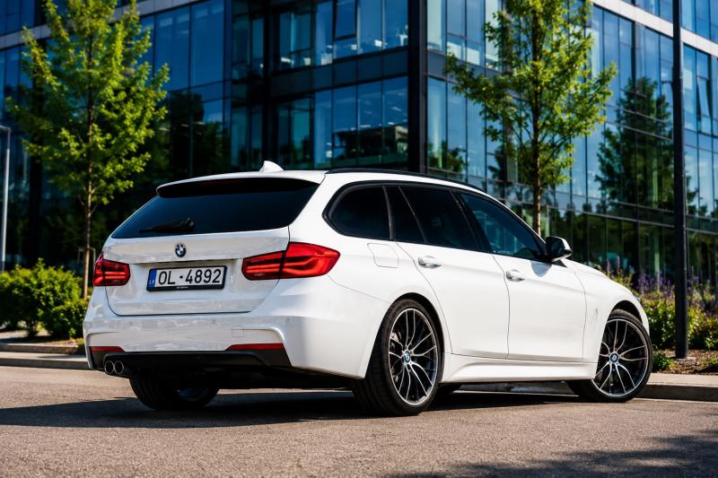 BMW - 325 - pic4