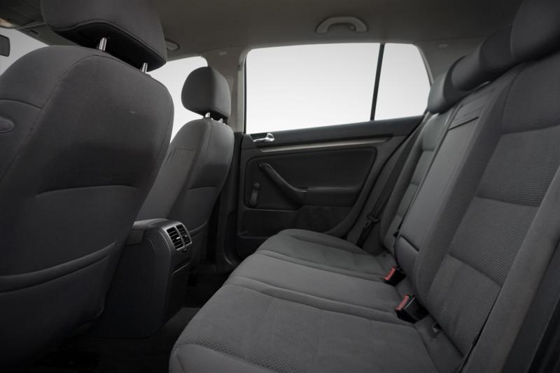 Volkswagen - Golf 5 - pic13