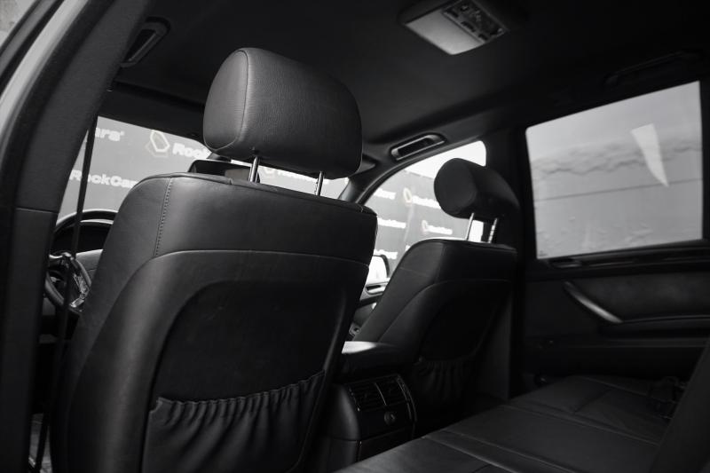 Volkswagen - Passat (B6) - pic9