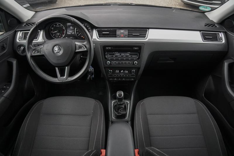 Skoda - Rapid - pic9