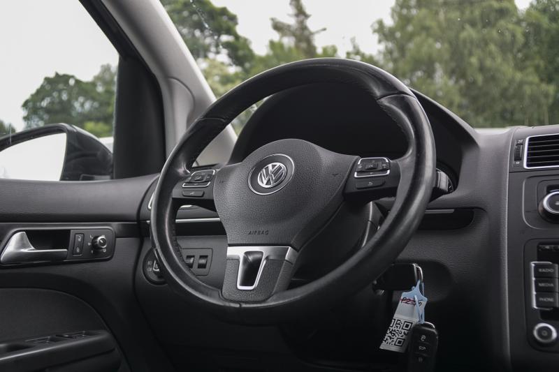 Volkswagen - Touran - pic10