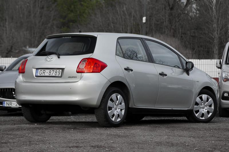 Toyota - Auris - pic4
